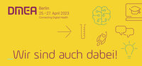 Es wird das Logo dargestellt: DMEA Berlin 24. - 27.04.2023. Lila Schrift auf gelbem Hintergrund. 
